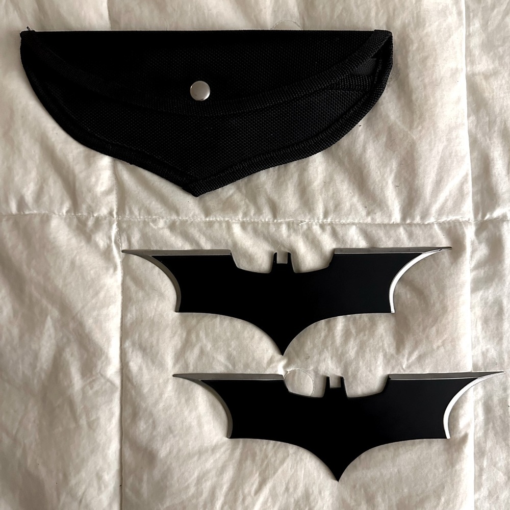 Set of 2 Batman Batarangs with case (titanium)